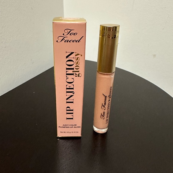 FULL SIZE TOO FACED LIP INJECTION GLOSSY PLUMPING LIP GLOSS IN SHADE MILKSHAKE - Picture 3 of 5